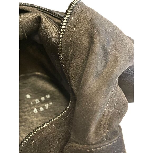 a new day. Women High Suede Black boots with Serrated Sole Size 8.5 - Picture 8 of 12
